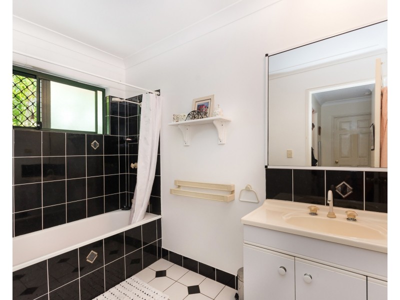 11 Pearl Court, Deeragun QLD 4818