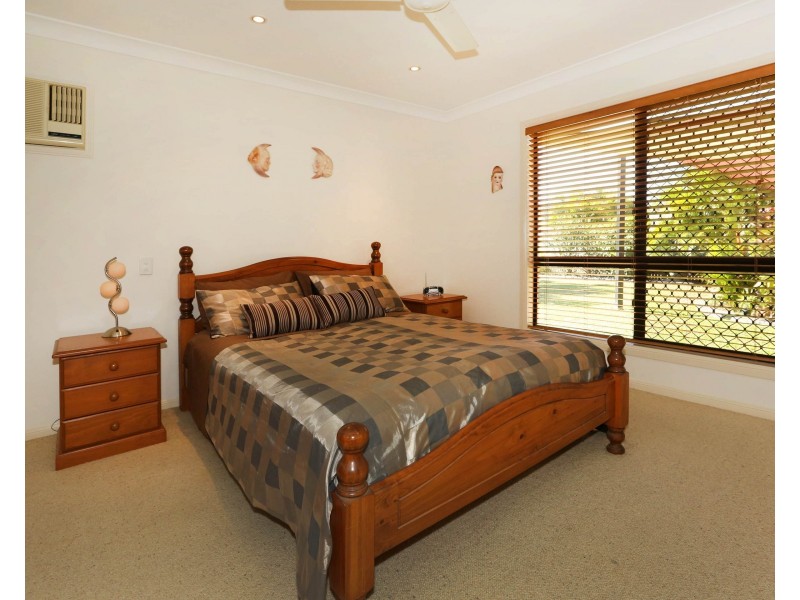12 Squires Crescent, Kirwan QLD 4817