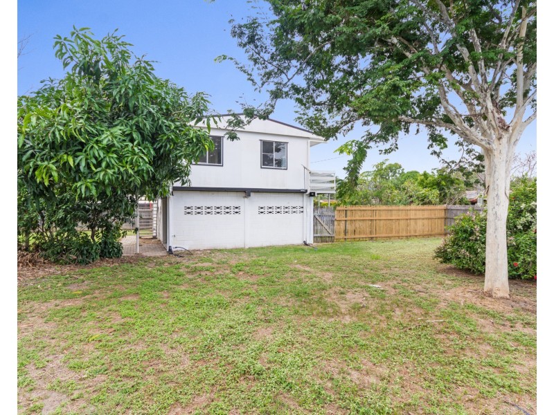 6 Glenrock Drive, Rasmussen QLD 4815