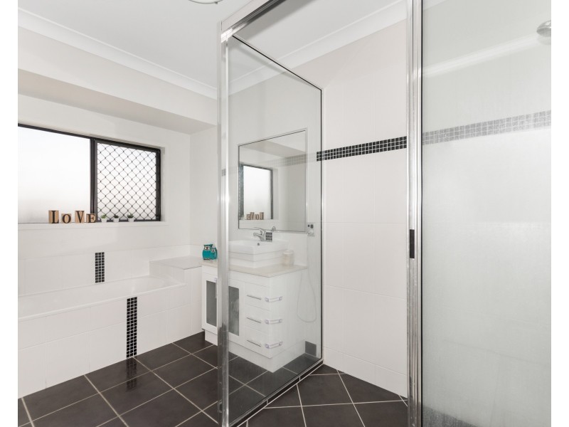 57 Daintree Drive, Bushland Beach QLD 4818