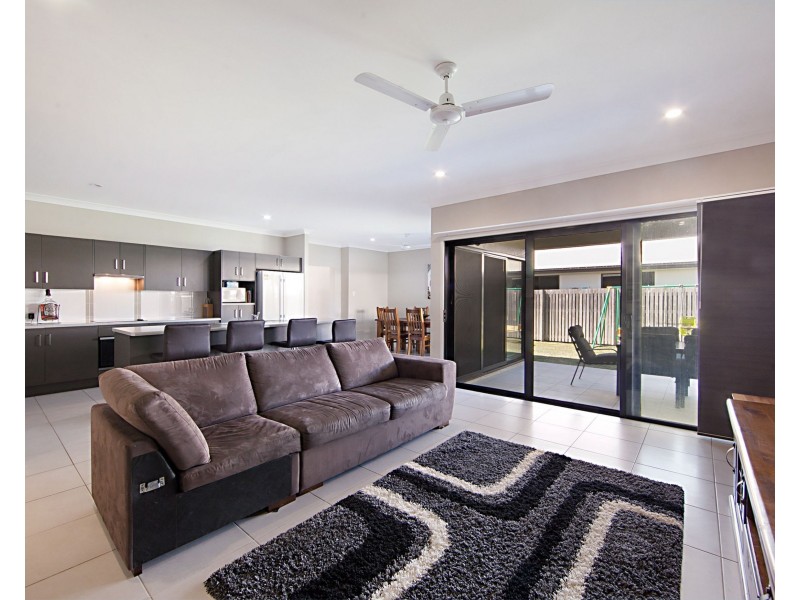 14 Oculina Street, Burdell QLD 4818