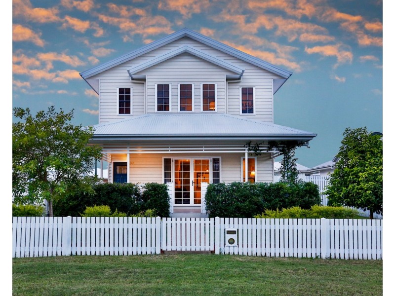 30 Woodcote Bend, Shaw QLD 4818