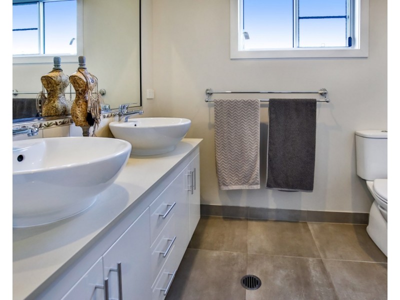 30 Woodcote Bend, Shaw QLD 4818