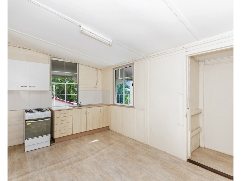 45 Allen Street, South Townsville QLD 4810