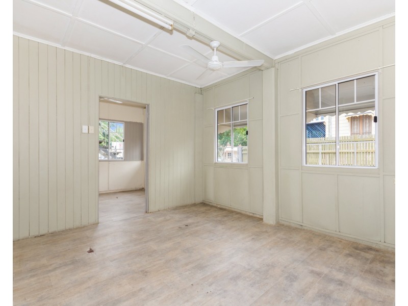 45 Allen Street, South Townsville QLD 4810