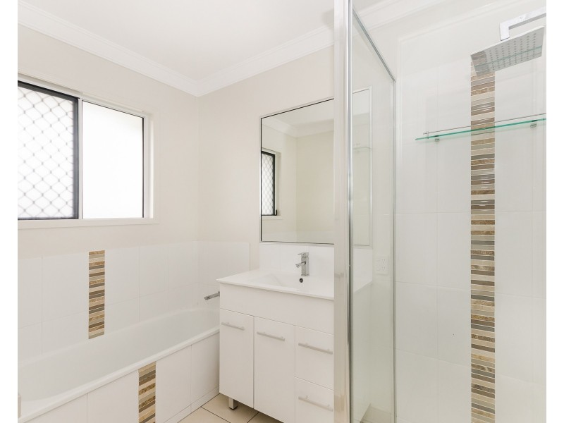 17 Stockton Elbow, Mount Louisa QLD 4814