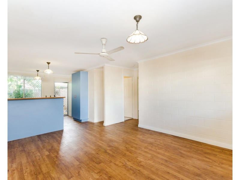 4/20 Carmody Street, Hermit Park QLD 4812