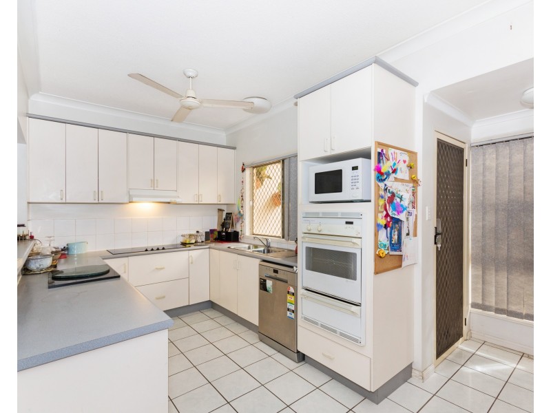 8/4-6 Cheyne Street, Pimlico QLD 4812