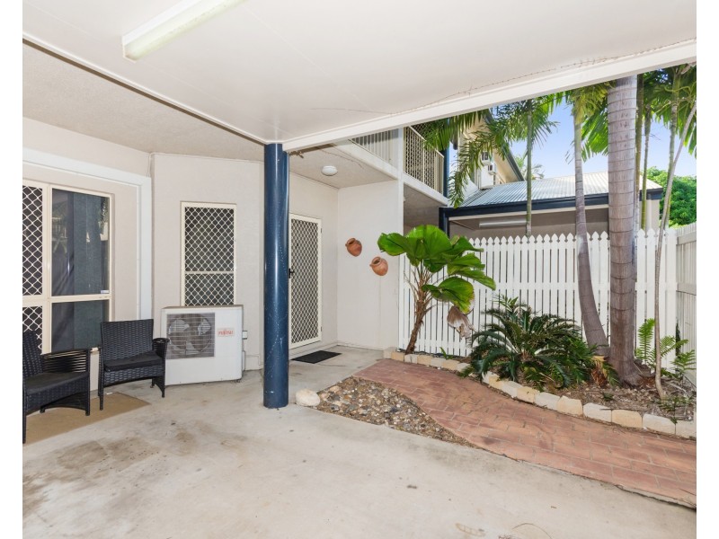 8/4-6 Cheyne Street, Pimlico QLD 4812