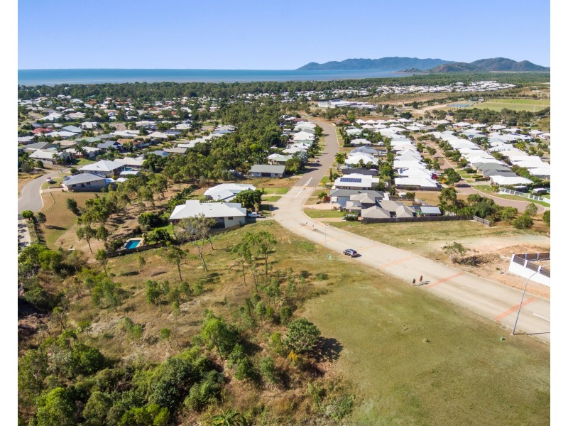 48 Goicoechea Drive, Bushland Beach QLD 4818