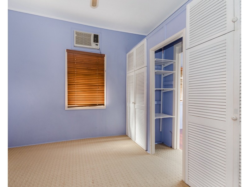 1/5  Humphrey Street, West End QLD 4810