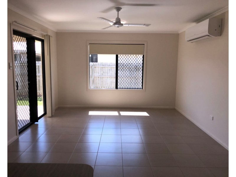 12 Smugglers Cove, Mount Low QLD 4818