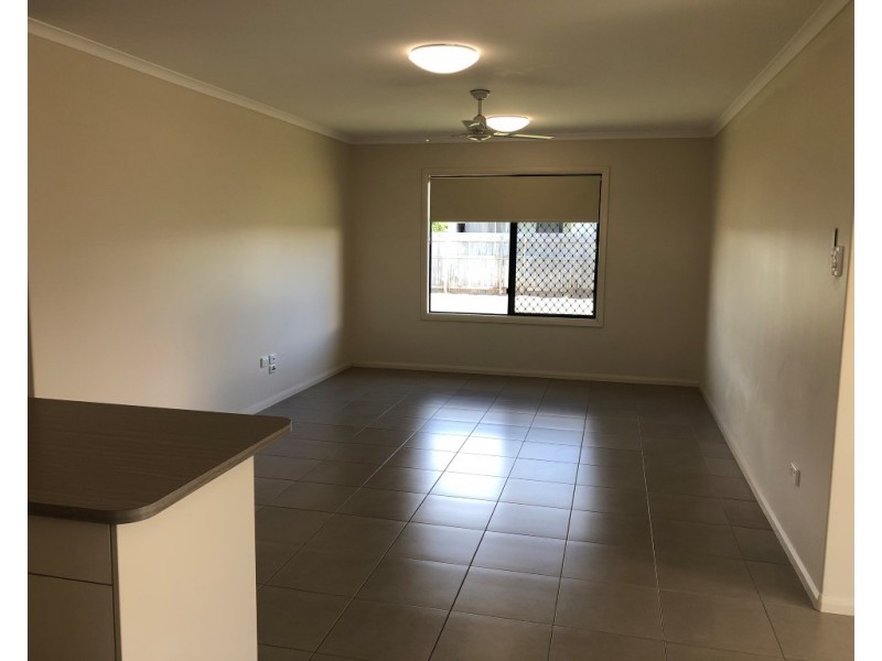 12 Smugglers Cove, Mount Low QLD 4818