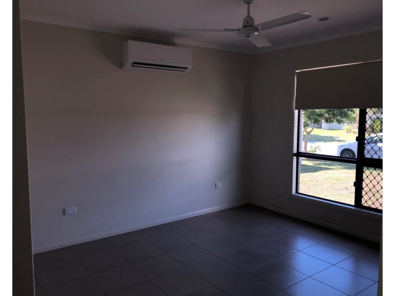 12 Smugglers Cove, Mount Low QLD 4818