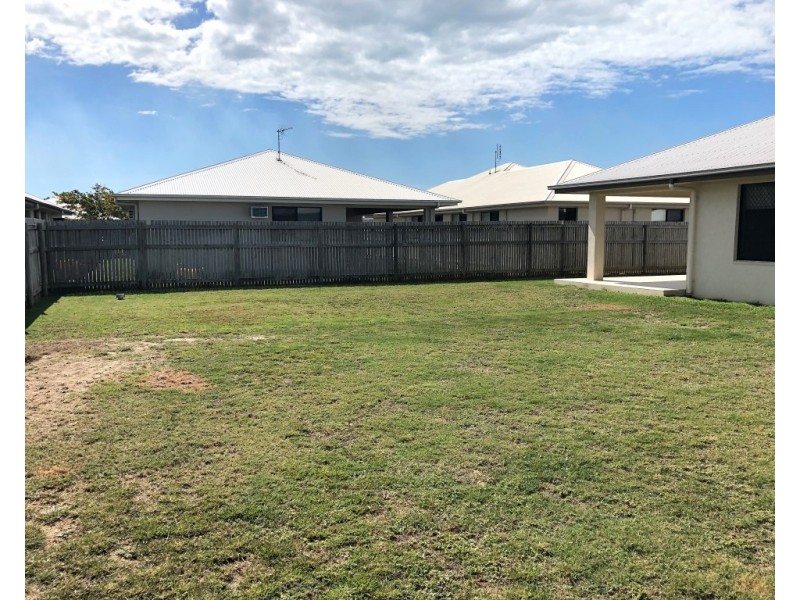 12 Smugglers Cove, Mount Low QLD 4818