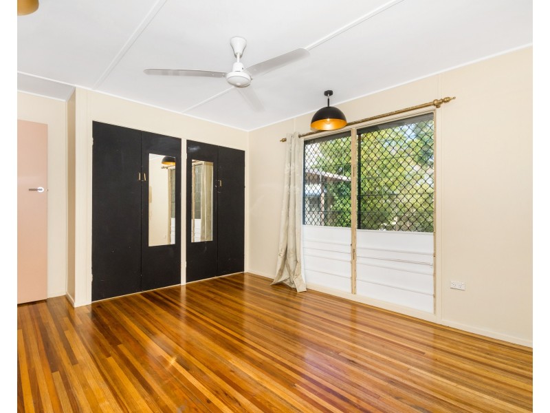 23 Cuthbert Crescent, Vincent QLD 4814