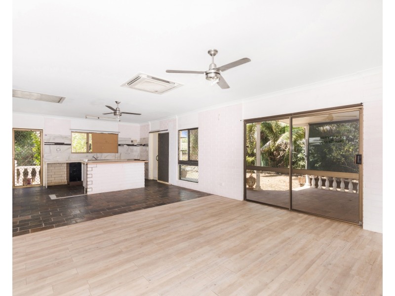 8 Buunong Avenue, Kelso QLD 4815