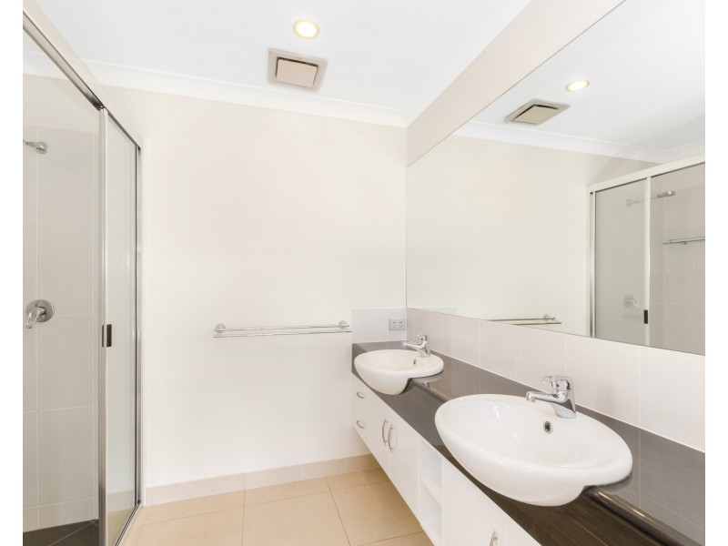 82 Daintree Drive, Bushland Beach QLD 4818