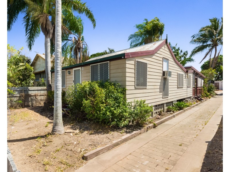 1 Piccadilly Street, Hyde Park QLD 4812