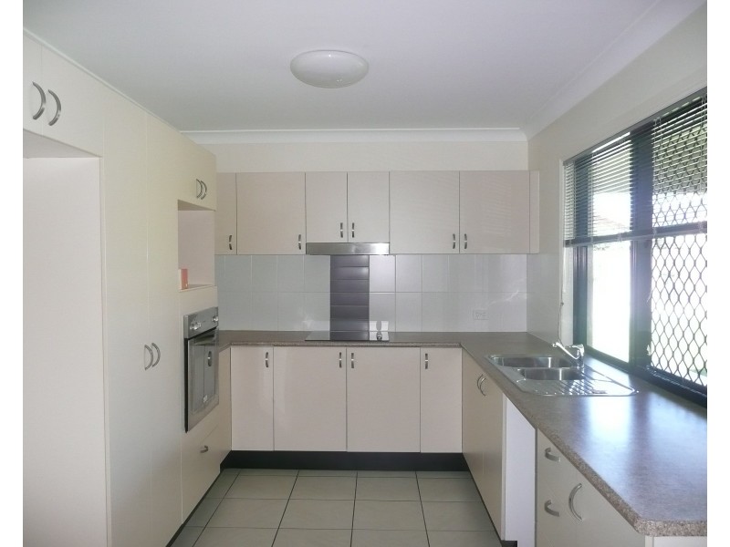 24 Woodwark Drive, Bushland Beach QLD 4818