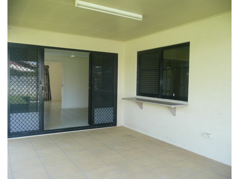 24 Woodwark Drive, Bushland Beach QLD 4818