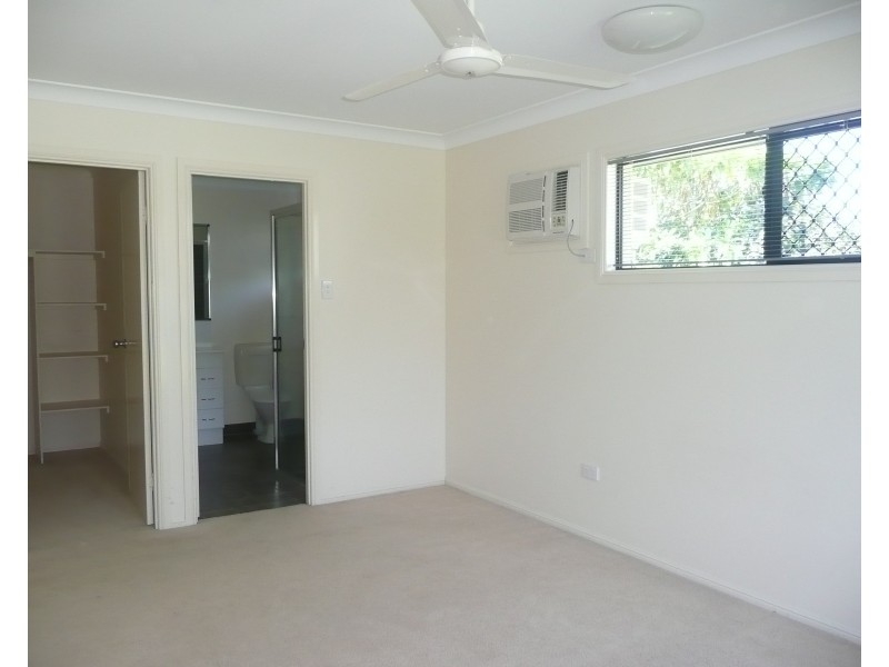 24 Woodwark Drive, Bushland Beach QLD 4818