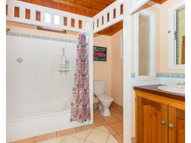 1447 Riverway Drive, Kelso QLD 4815