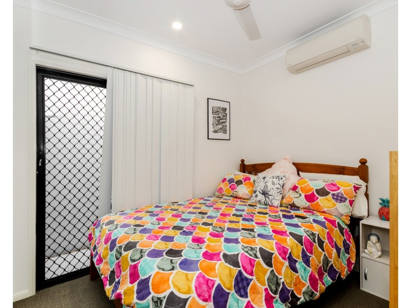 18 Lawrie Avenue, Oonoonba QLD 4811