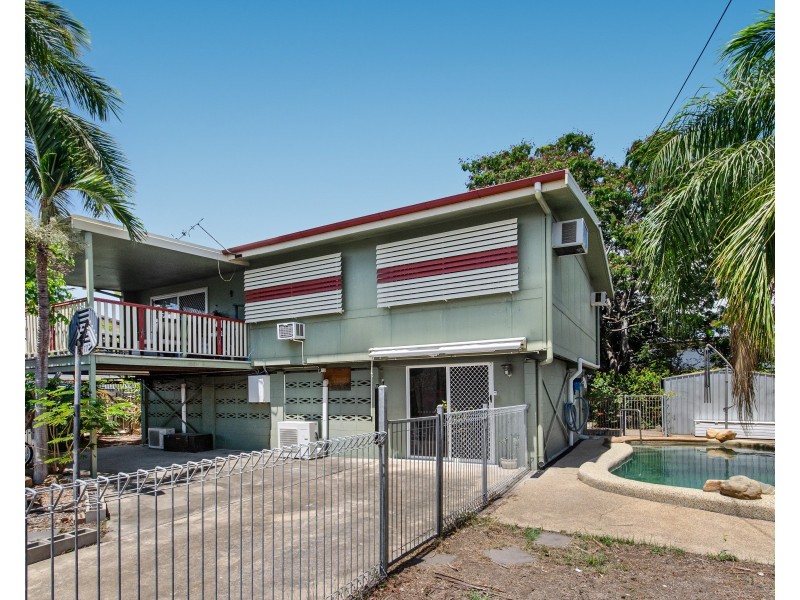 37 Davies Street, Mount Louisa QLD 4814