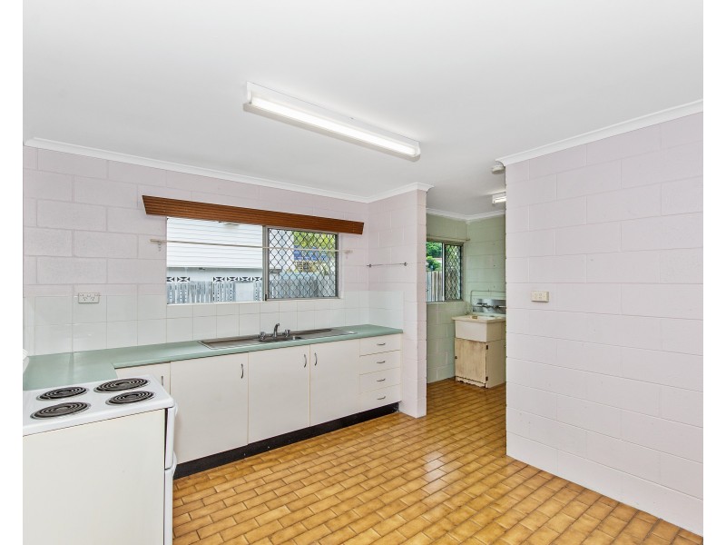 6 Dalton Street, Wulguru QLD 4811