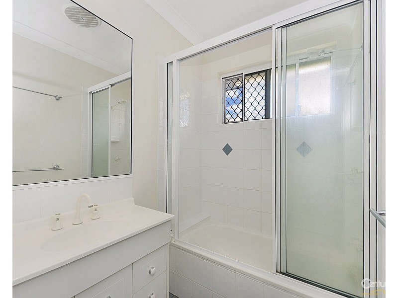 9 Michelia Close, Kirwan QLD 4817