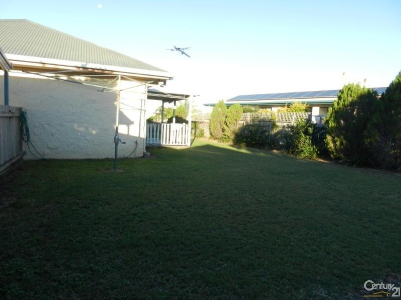 1 DANE CLOSE, Burdell QLD 4818