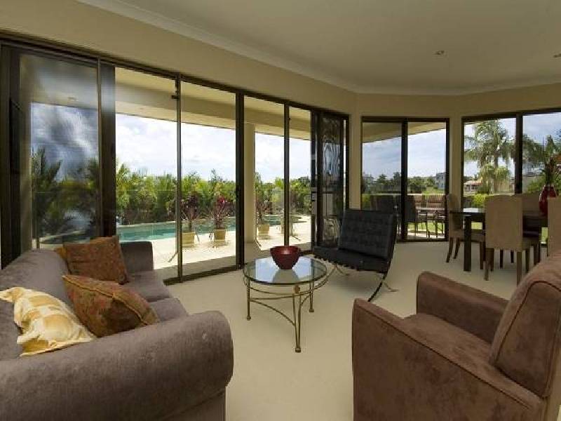 61 Montevideo Drive, Clear Island Waters QLD 4226