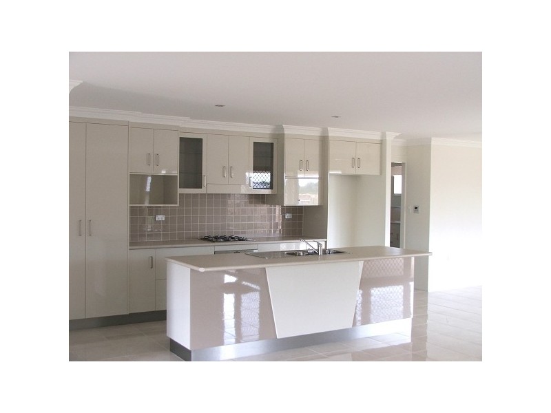 4 Downs Field Place, Taroomball QLD 4703