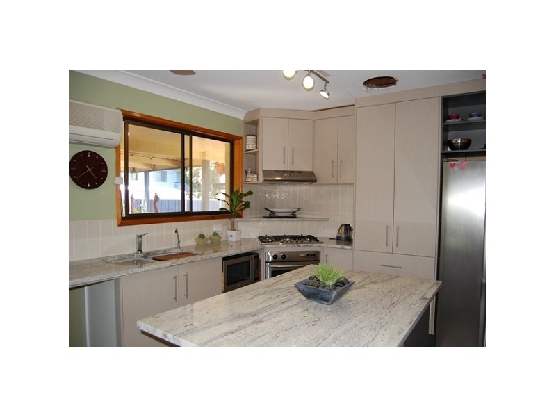 361 Lawrence Avenue, Frenchville QLD 4701