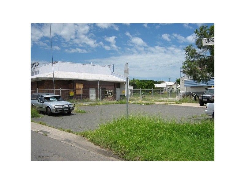 7 Linnett Street, Berserker QLD 4701