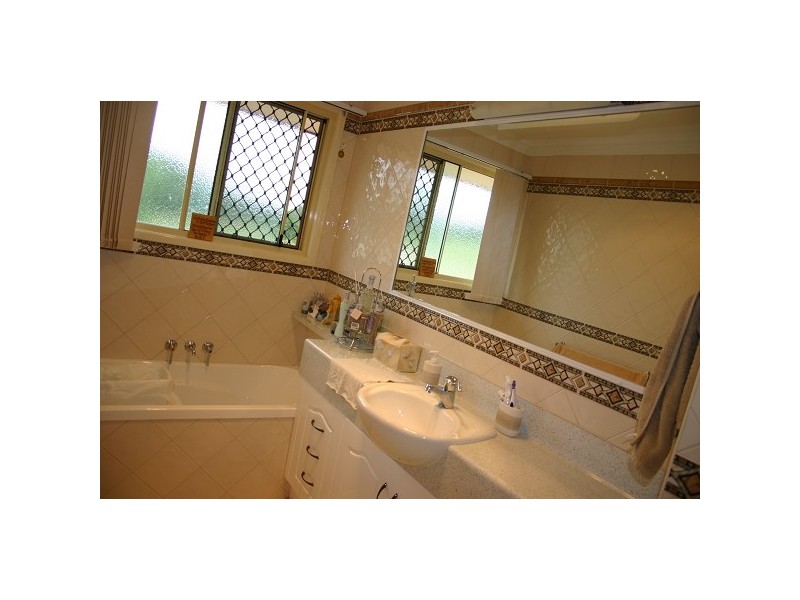 39 Kristie Drive, Rockyview QLD 4701