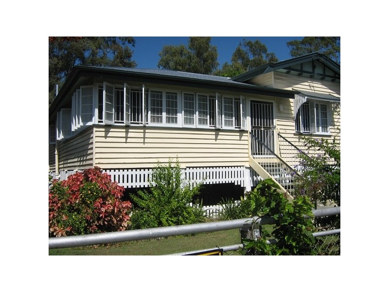 19 Spencer Street, The Range QLD 4700