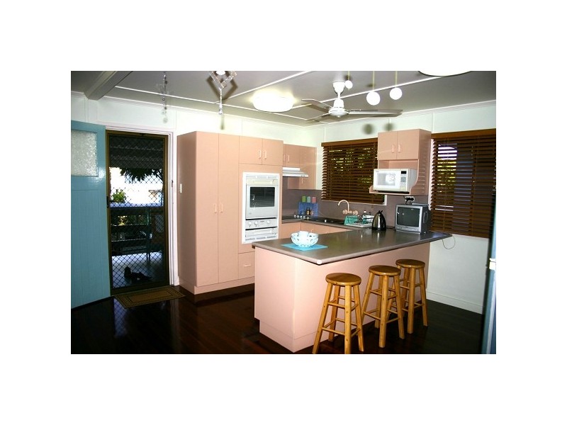 2 Bencke Street, West Rockhampton QLD 4700
