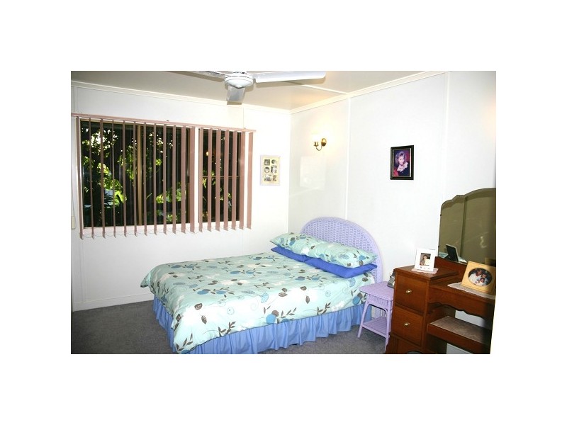 2 Bencke Street, West Rockhampton QLD 4700