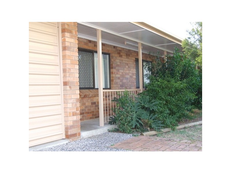 Unit 1/2 Chalmers Street, Norman Gardens QLD 4701