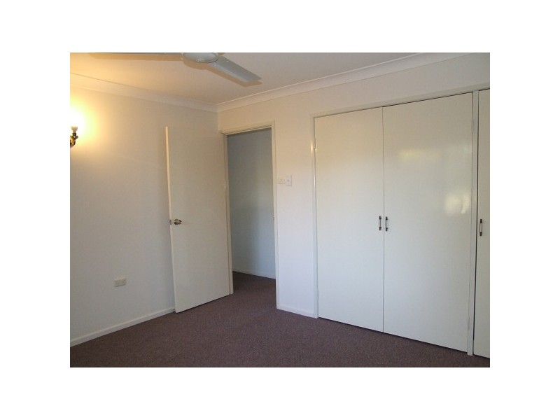 Unit 1/2 Chalmers Street, Norman Gardens QLD 4701