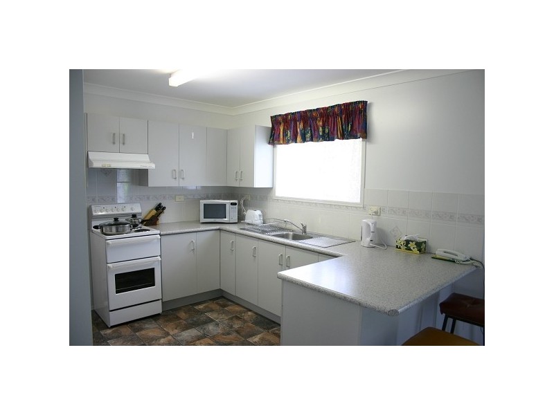 6 Gleeson Close, Gracemere QLD 4702