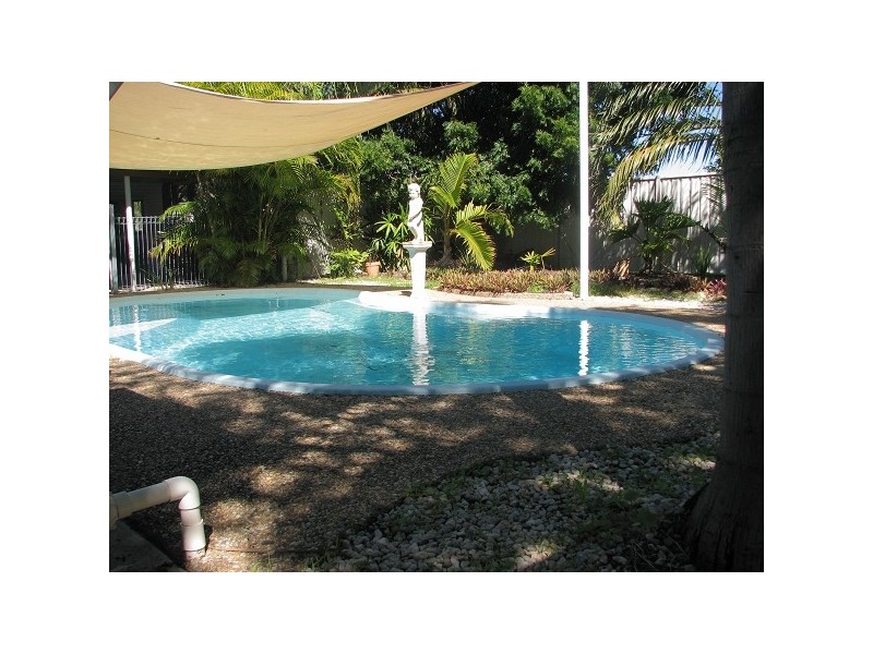 31 Face Street, Park Avenue QLD 4701