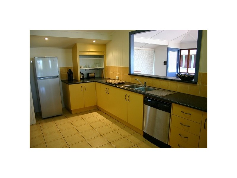 7 Raymond Terrace, Yeppoon QLD 4703