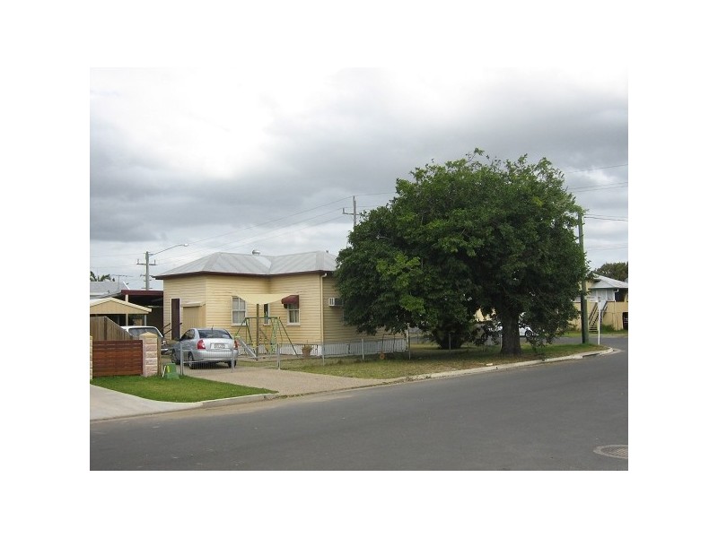 163 High Street, Berserker QLD 4701