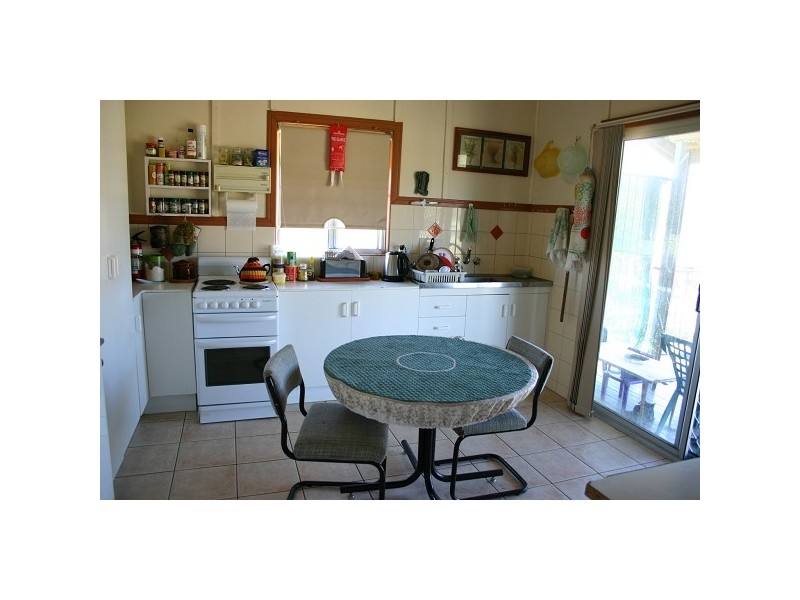 6 Waynes Lane, Bouldercombe QLD 4702