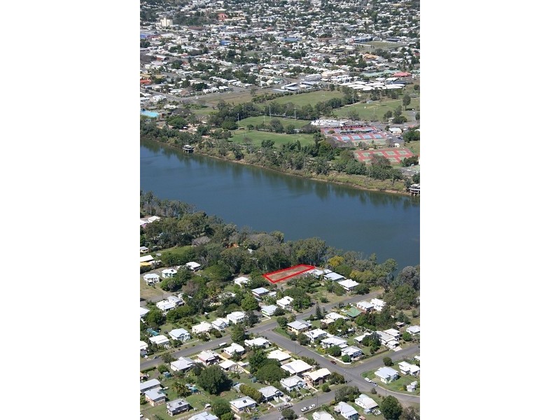 3 Hopkins Street, Park Avenue QLD 4701