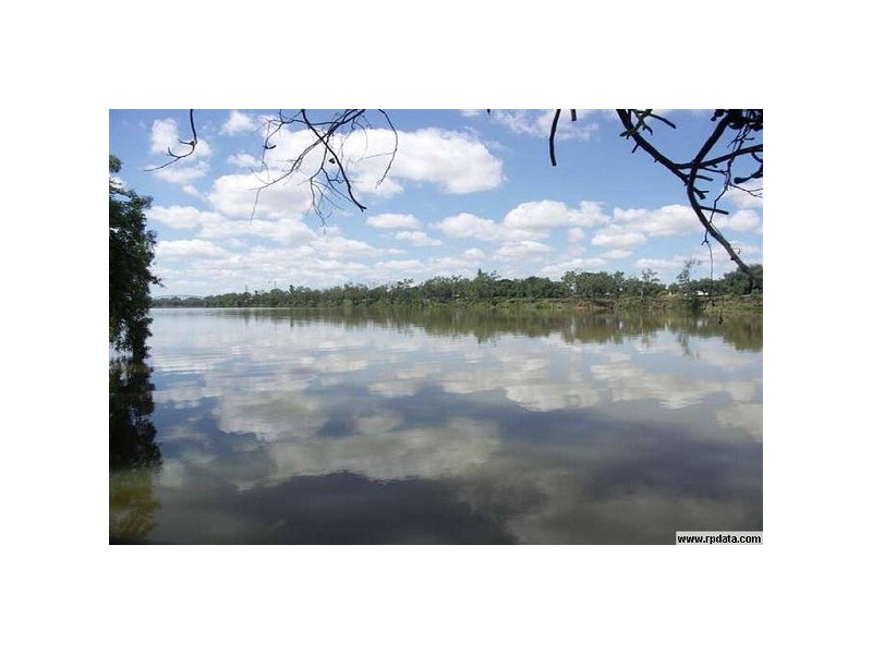 3 Hopkins Street, Park Avenue QLD 4701