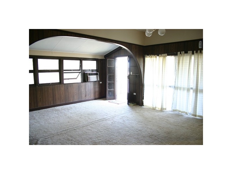 93 Leamington Street, Berserker QLD 4701